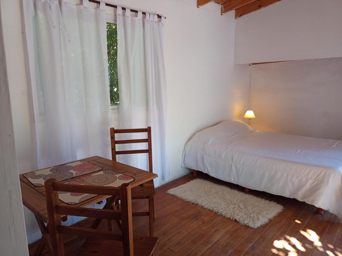 Monoambiente Con Pileta Y Jardin Arbolado * Villa Elisa (Buenos Aires)